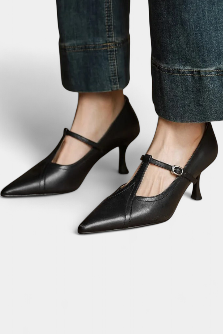 Emma Elegante T-Bar-hakken met gladde afwerking