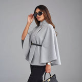 Aleida - Elegante jas met vlindermouwen en riem